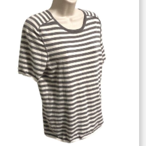 TALBOTS SILK Striped Gray White Short Sleeve Sweater Women's Medium - Picture 1 of 13